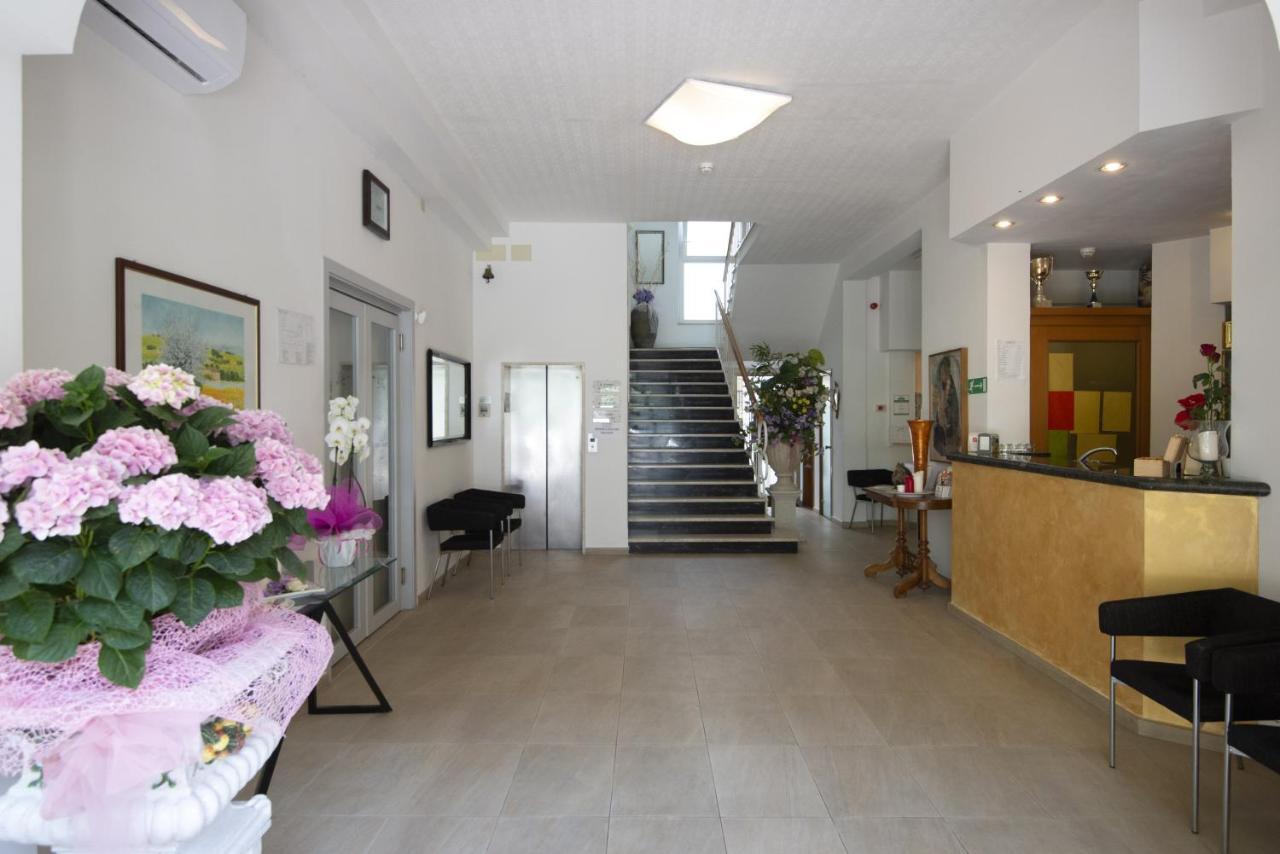 Hotel Carillon Bellaria-Igea Marina Luaran gambar