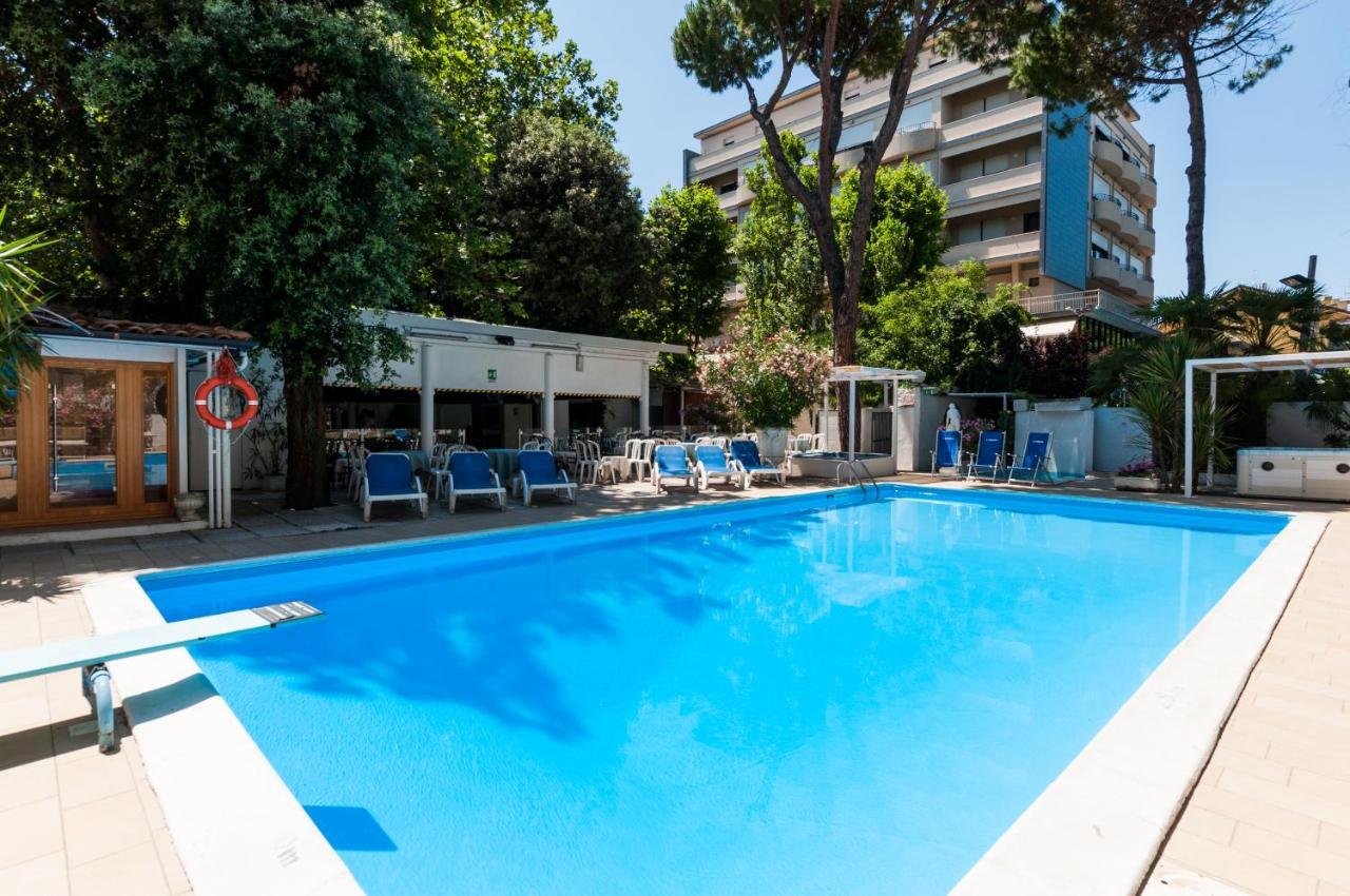 Hotel Carillon Bellaria-Igea Marina Luaran gambar